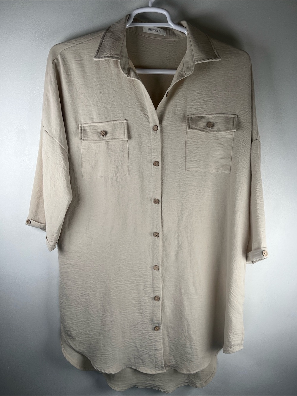 BSUBSEACH button down coverup / tunic in beige. Dropped shoulder. Sz XL
